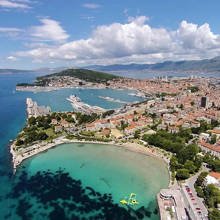 With Wifi - 12523 Lägenhet